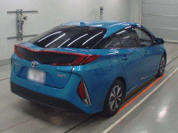 2017 Toyota Prius PHV