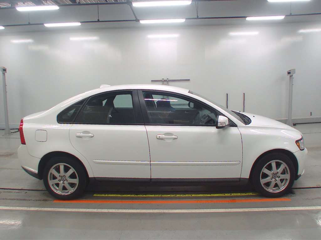 2009 Volvo S40 MB4204S[2]