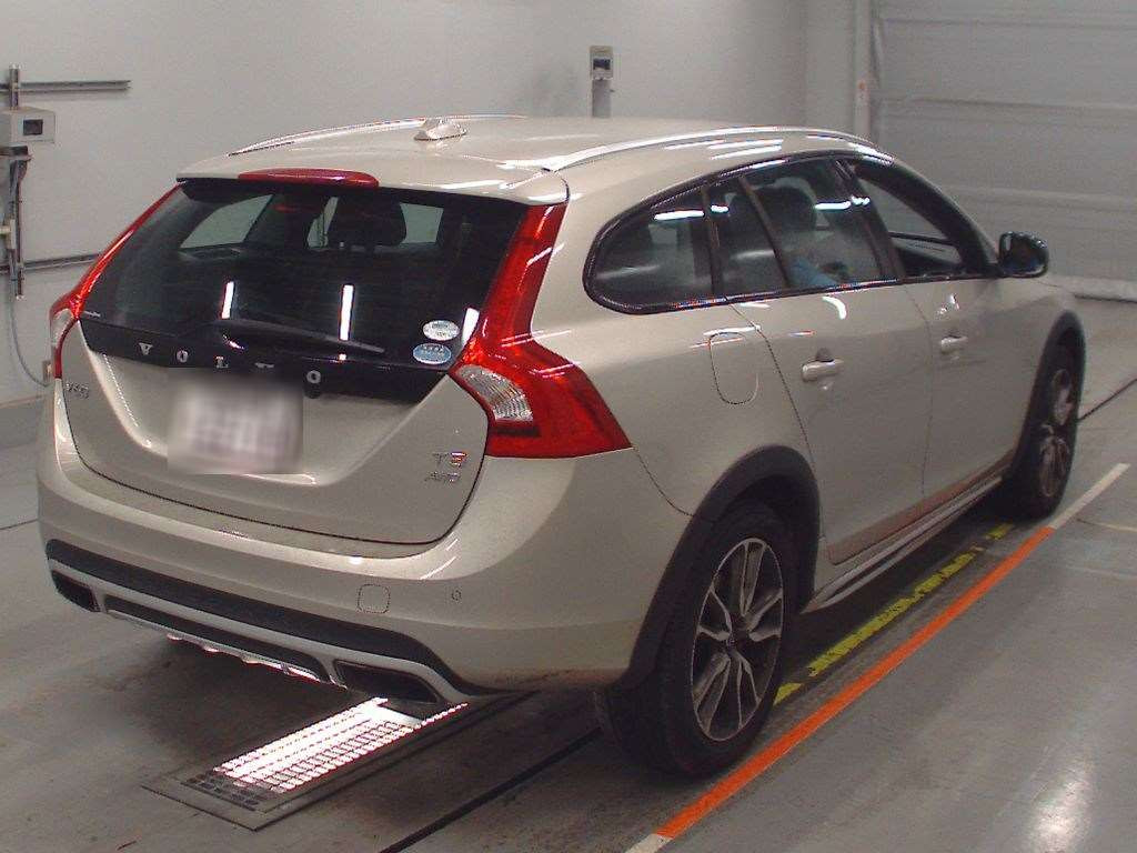 2016 Volvo V60 FB420[1]