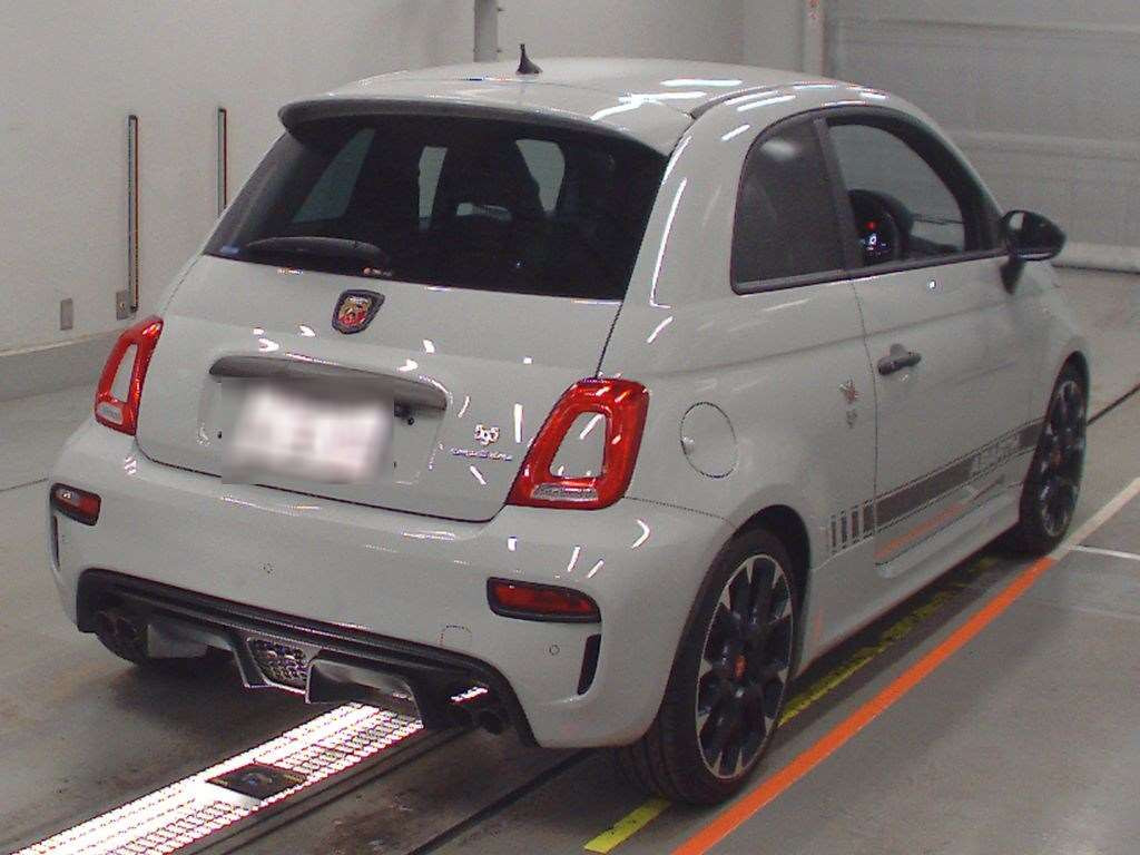 2018 Abarth Abarth 595 31214T[1]