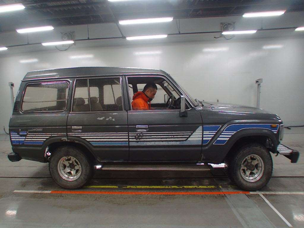 1989 Toyota Land Cruiser 60 HJ60V[2]