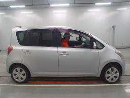 2010 Toyota Ractis