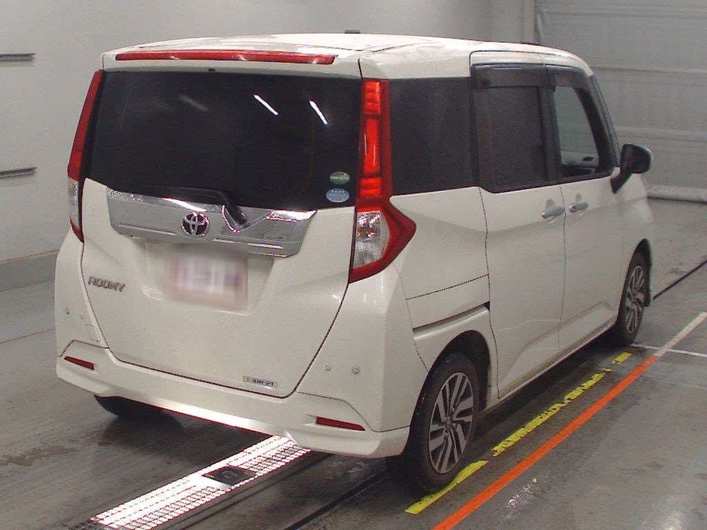 2017 Toyota Roomy M900A[1]