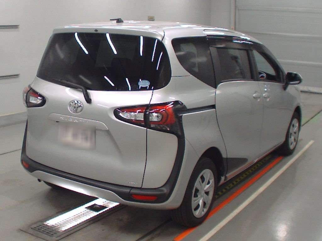 2019 Toyota Sienta NCP175G[1]