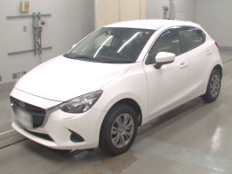 2019 Mazda Demio