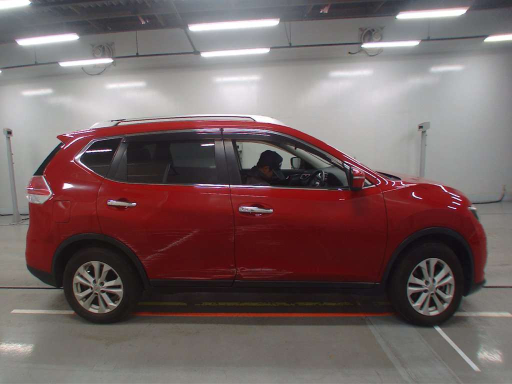 2014 Nissan X-Trail NT32[2]