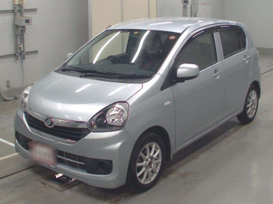 2015 Daihatsu Mira es