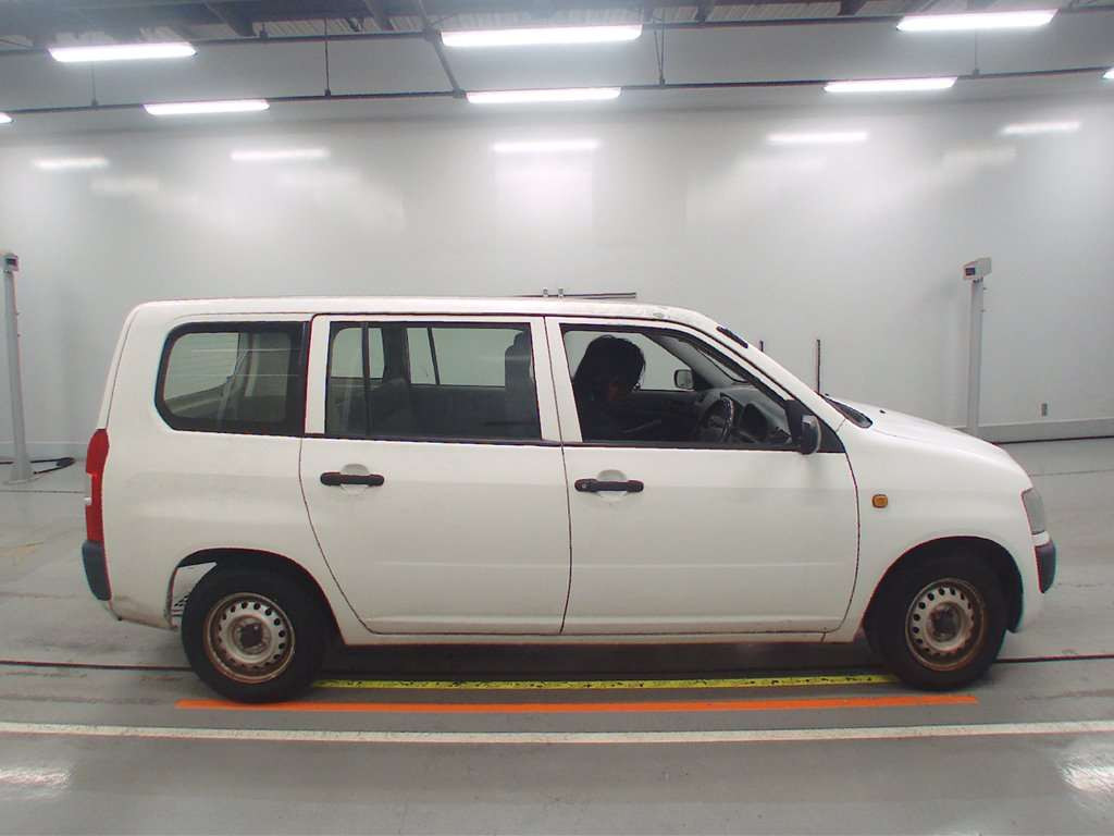 2013 Toyota Probox Van NCP51V[2]