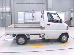 2004 Mitsubishi Minicab Truck