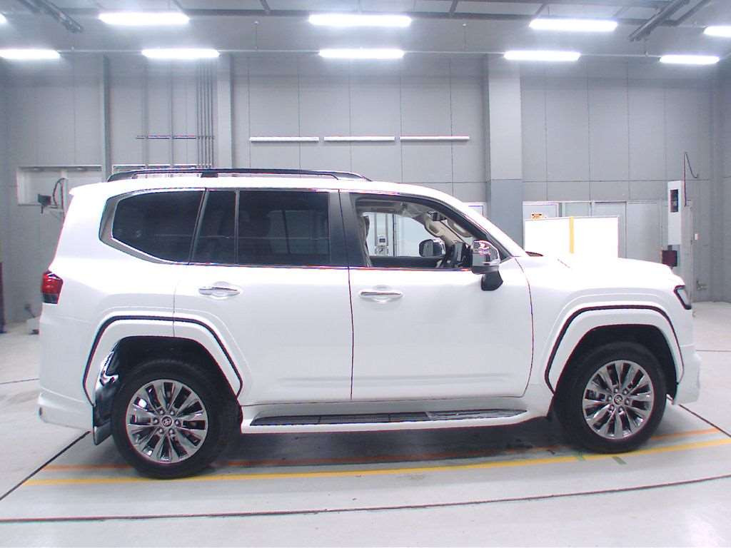 2022 Toyota Land Cruiser VJA300W[2]