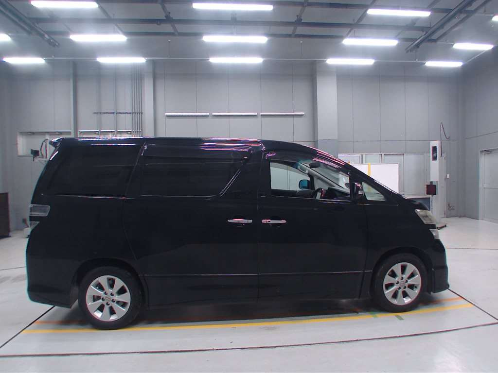 2011 Toyota Vellfire ANH20W[2]