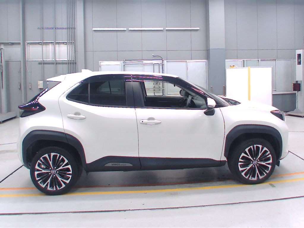 2021 Toyota YARIS CROSS MXPJ10[2]