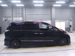 2015 Toyota Estima