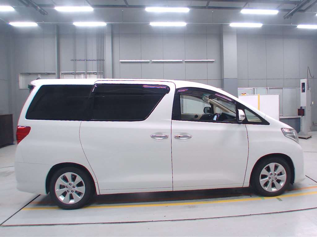 2014 Toyota Alphard GGH20W[2]