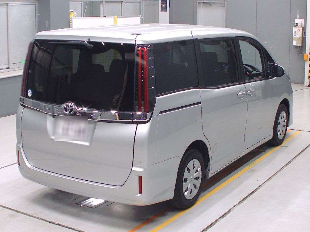 2020 Toyota Noah ZRR80G[1]