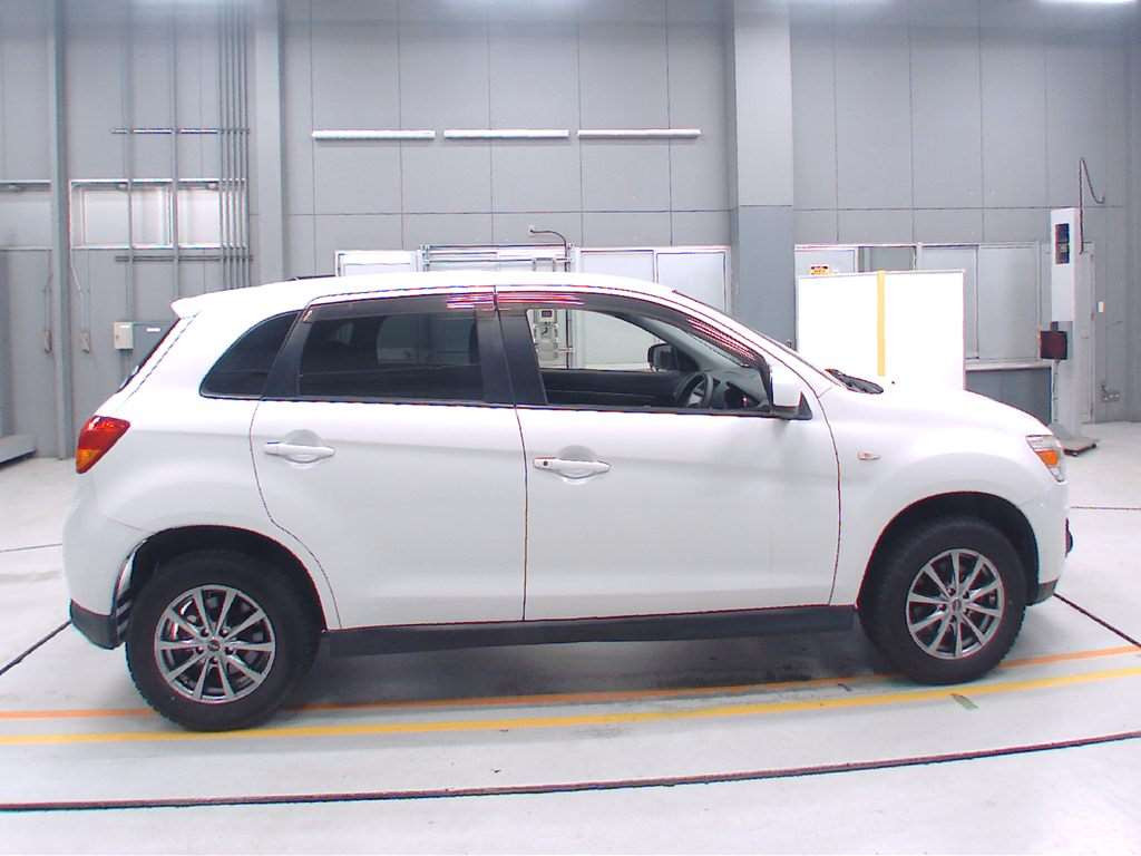 2016 Mitsubishi RVR GA4W[2]