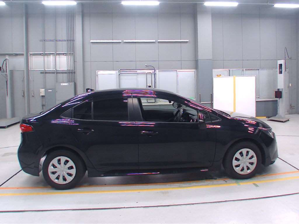 2023 Toyota Corolla Sedan ZWE215[2]