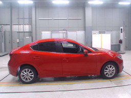 2015 Mazda Axela