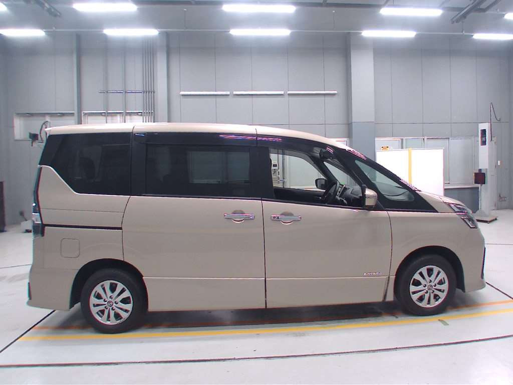 2021 Nissan Serena GFNC27[2]