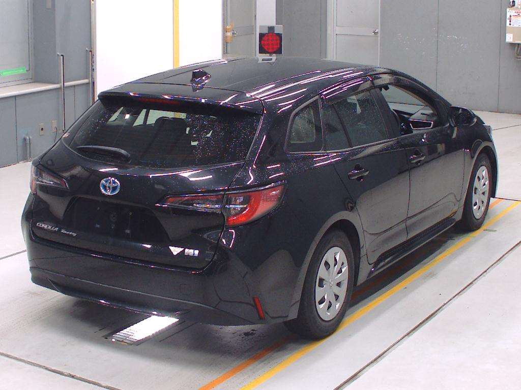 2021 Toyota Corolla Touring Wagon ZWE214W[1]