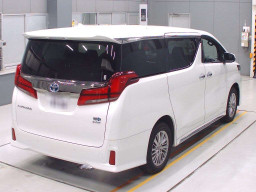 2022 Toyota Alphard Hybrid