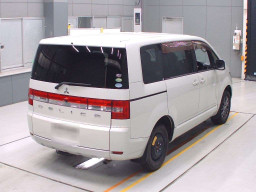 2014 Mitsubishi Delica D5