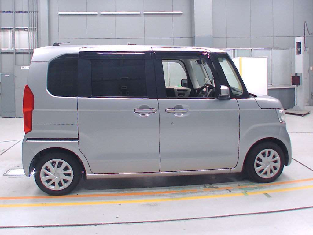 2019 Honda N-BOX JF3[2]