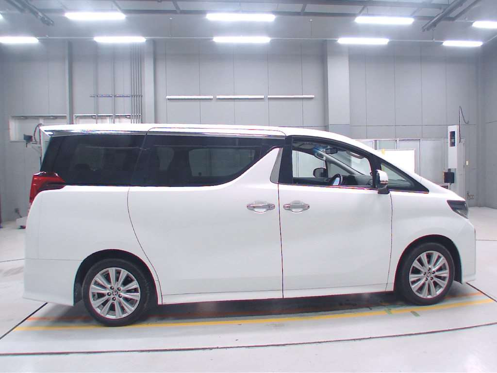 2022 Toyota Alphard AGH30W[2]