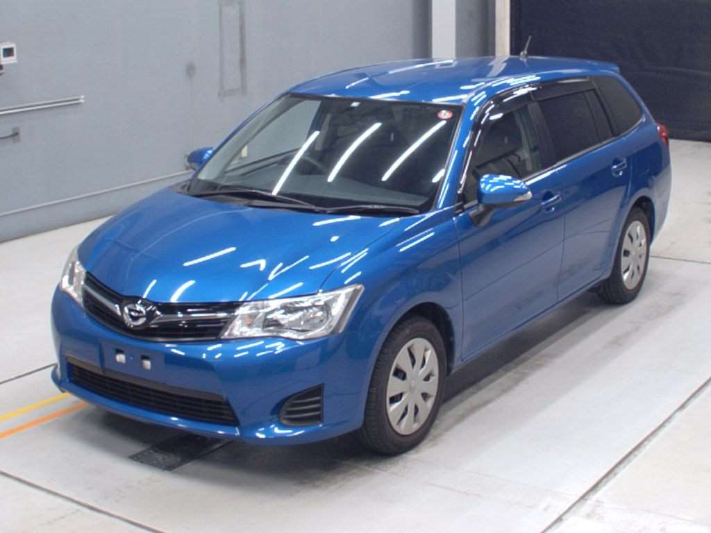 2013 Toyota Corolla Fielder NZE161G[0]