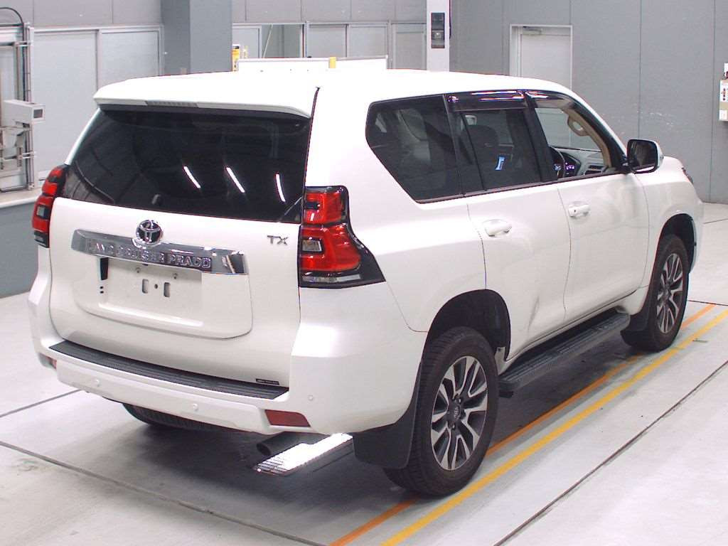 2021 Toyota Land Cruiser Prado TRJ150W[1]