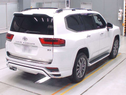 2023 Toyota Land Cruiser