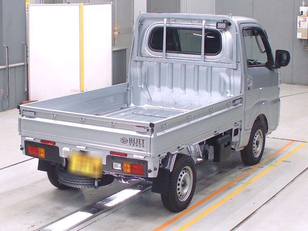 2024 Daihatsu Hijet Truck S510P[1]