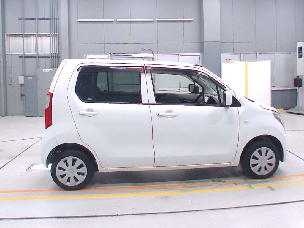 2014 Suzuki Wagon R MH34S[2]