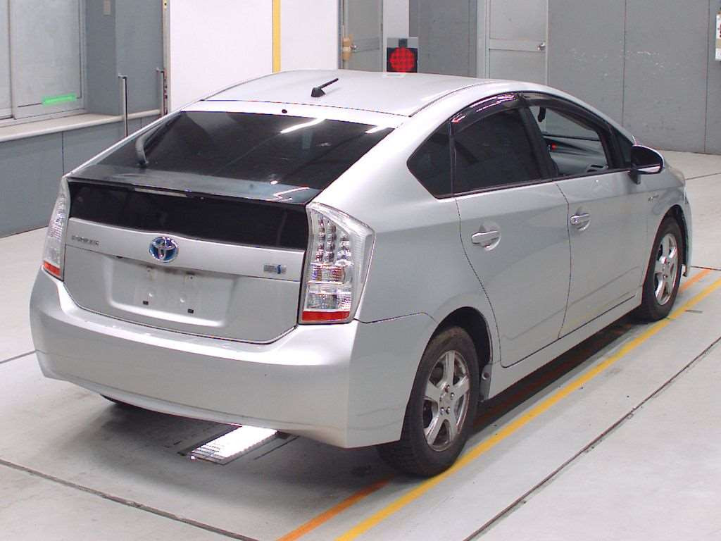 2011 Toyota Prius ZVW30[1]