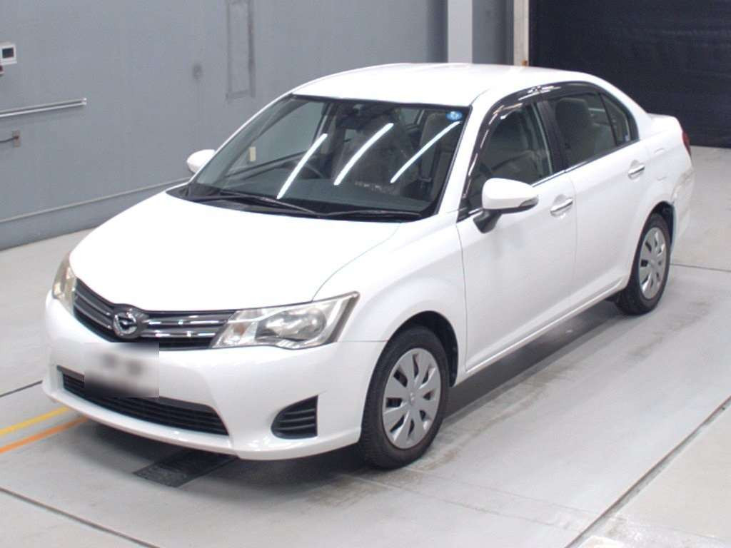 2013 Toyota Corolla Axio NZE161[0]