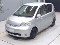 2005 Toyota Porte