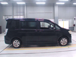 2010 Honda Step WGN Spada