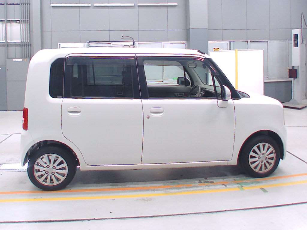 2009 Daihatsu Move Conte L575S[2]