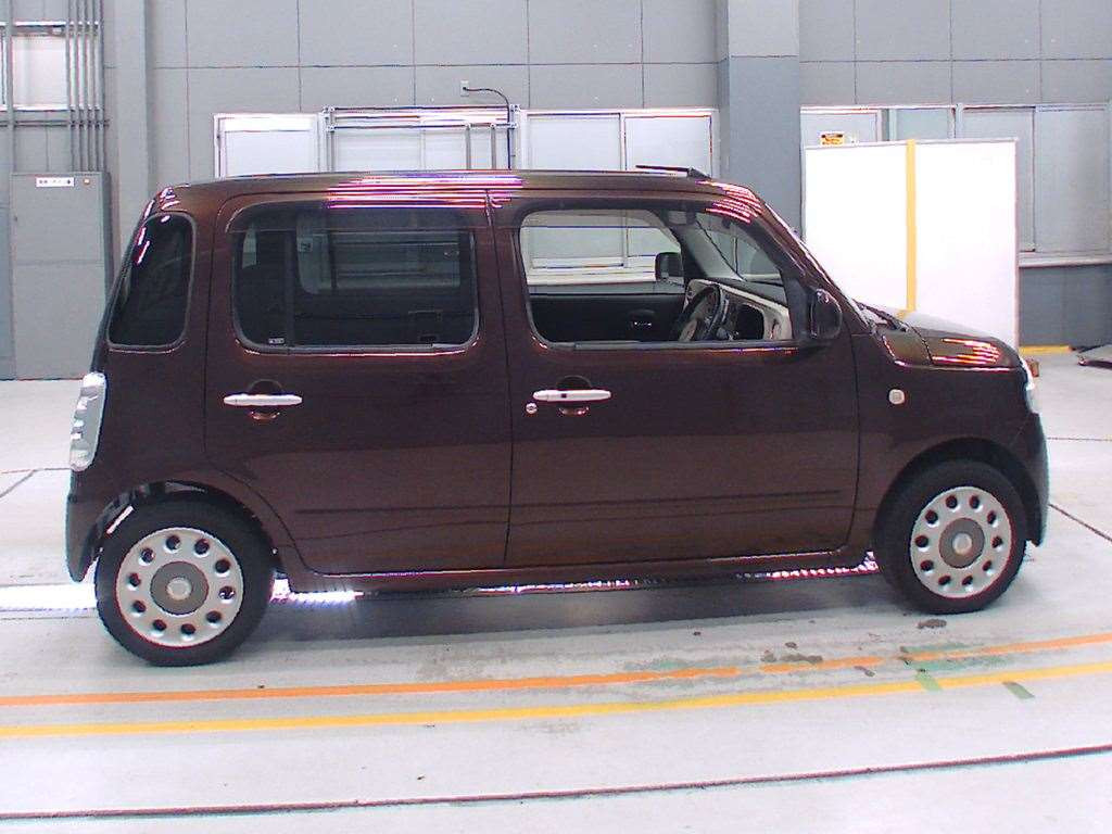 2013 Daihatsu Mira Cocoa L675S[2]