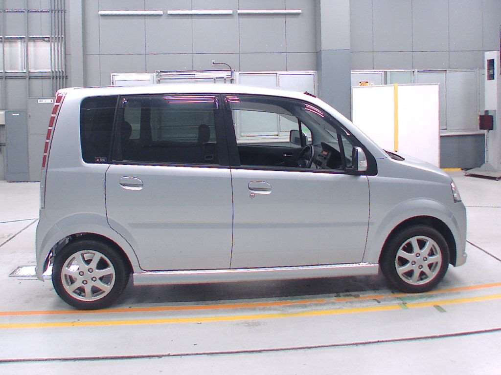 2006 Daihatsu Move L150S[2]