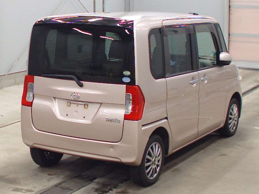 2015 Daihatsu Tanto LA610S[1]