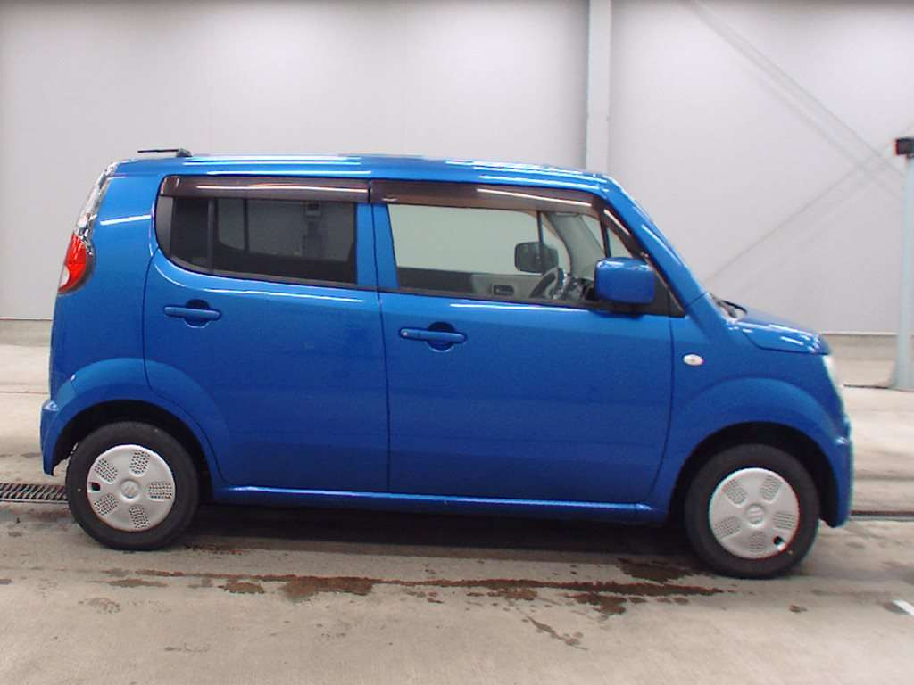 2011 Suzuki MR Wagon MF33S[2]