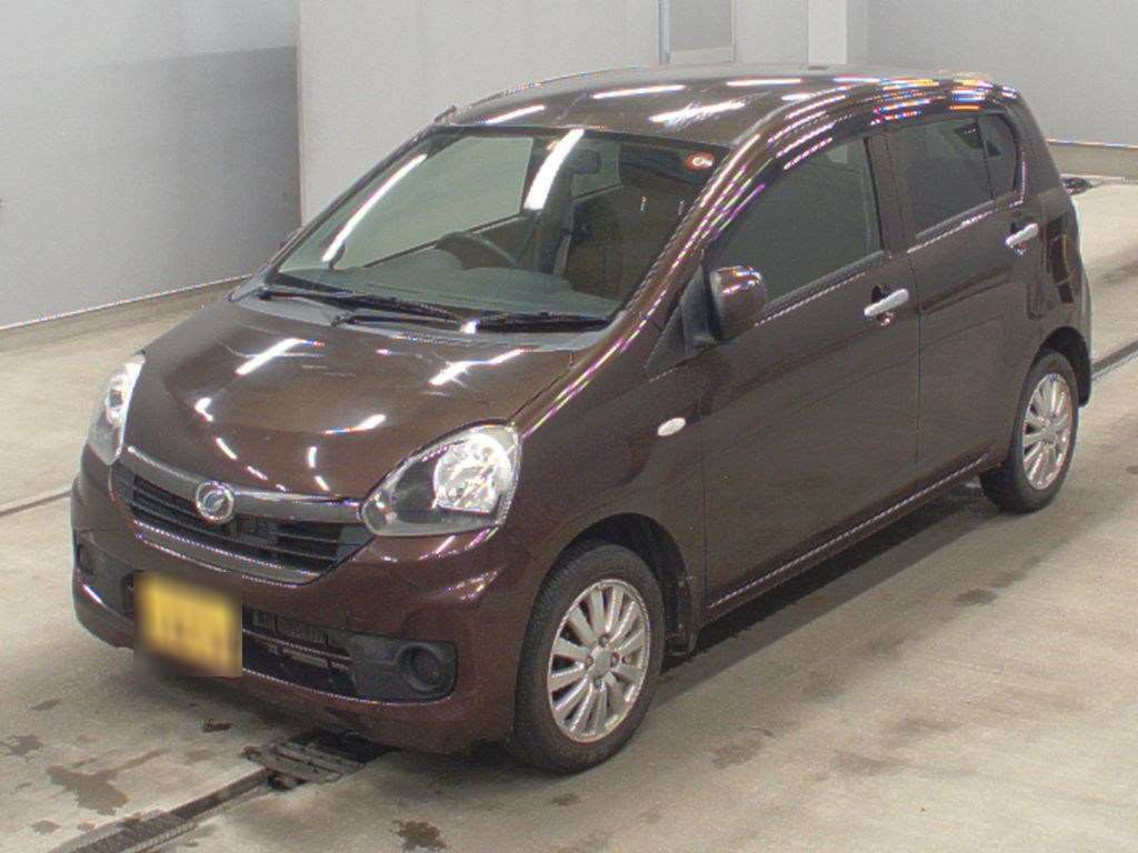 2016 Daihatsu Mira es LA310S[0]