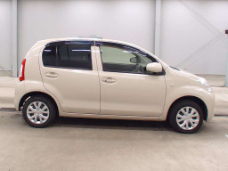 2015 Toyota Passo