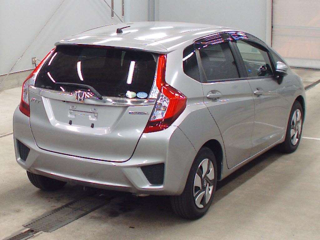 2013 Honda Fit Hybrid GP5[1]