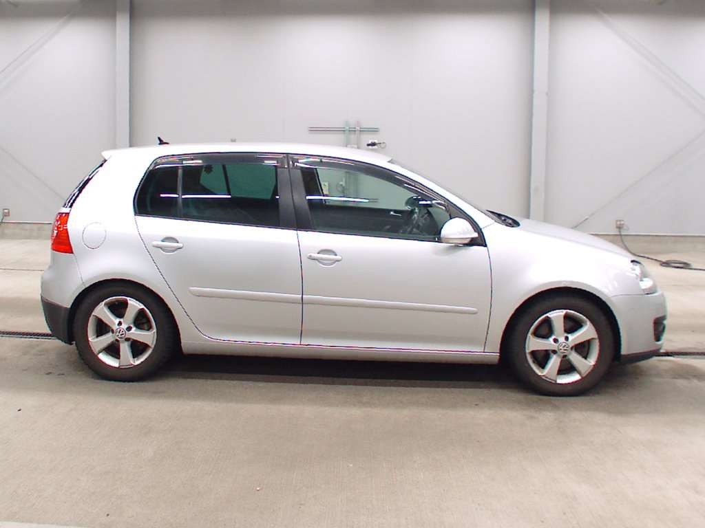 2009 Volkswagen Golf 1KBLG[2]