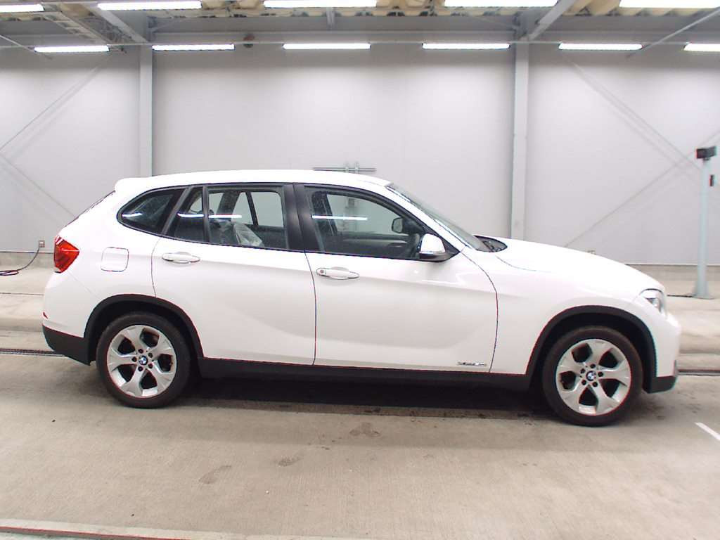 2013 BMW X1 VM20[2]