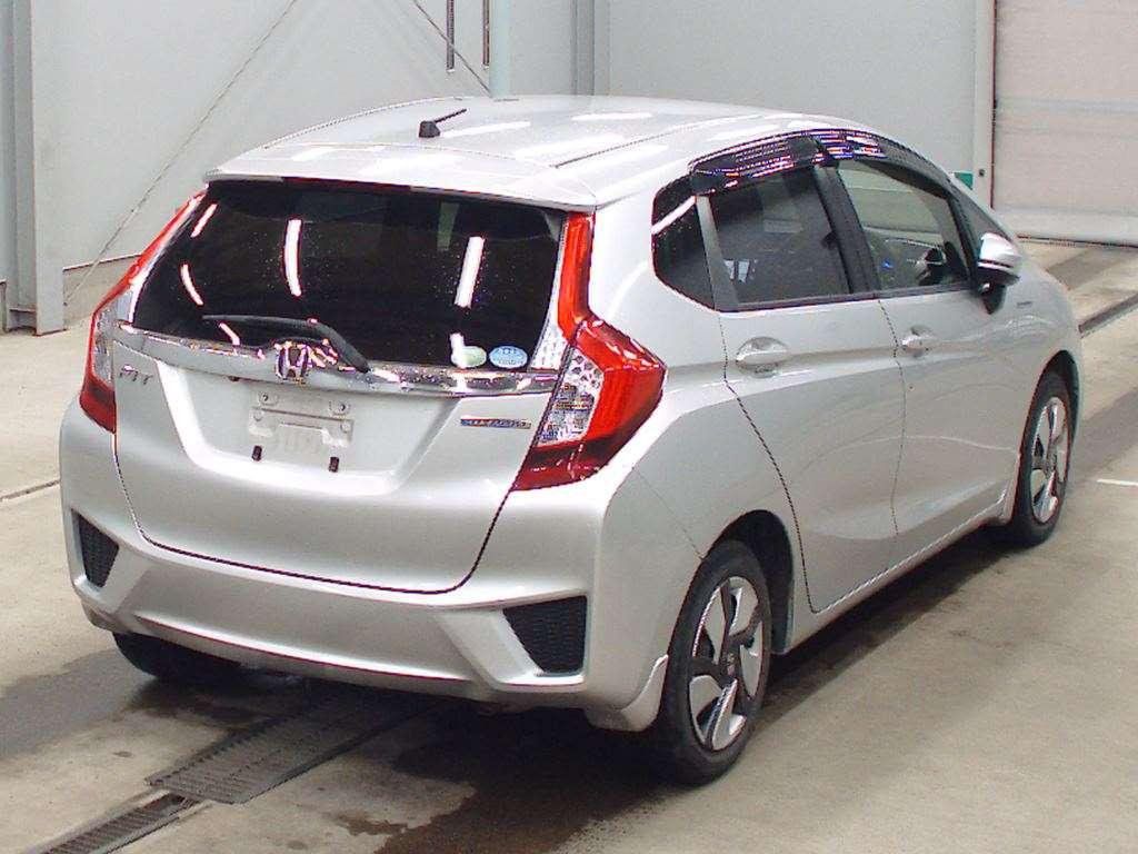 2013 Honda Fit Hybrid GP5[1]