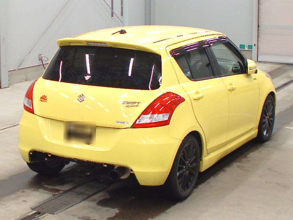 2016 Suzuki Swift Sport ZC32S[1]