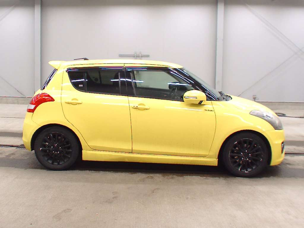 2016 Suzuki Swift Sport ZC32S[2]